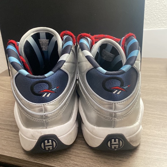 Reebok Questions - Picture 3 of 4